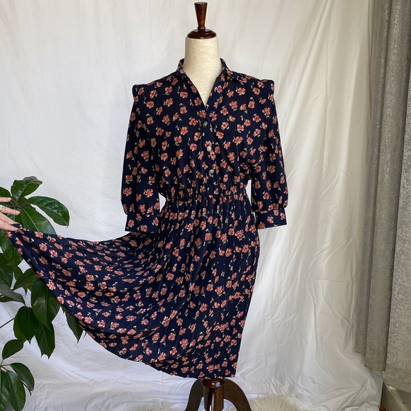 Vintage 3/4 Sleeve Midi Dress w/ Elastic Waist - Picture 7 of 10